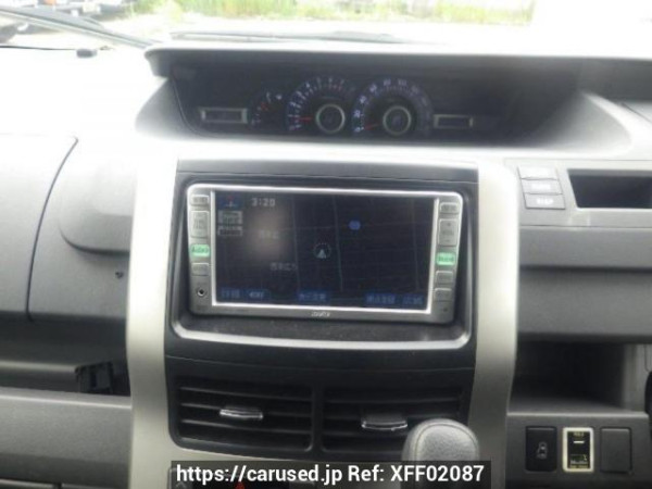Used 2007 AT toyota noah ZRR70G Image[19]