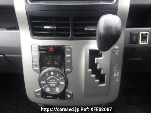 Used 2007 AT toyota noah ZRR70G Image[21]