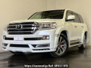 Toyota Land Cruiser URJ202W