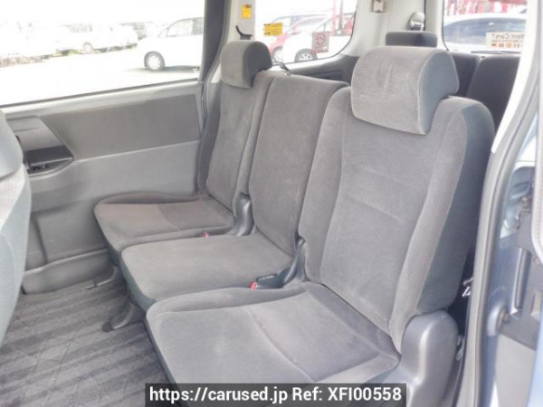 Used 2008 AT toyota voxy ZRR70G Image[15]