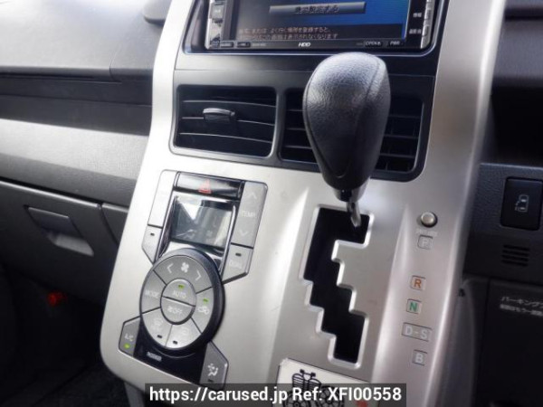 Used 2008 AT toyota voxy ZRR70G Image[23]