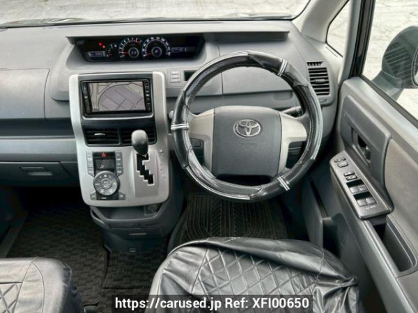 Used 2008 AT toyota voxy ZRR70G Image[21]