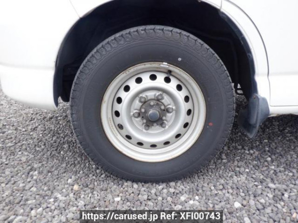 Used 2005 AT toyota granvia VCH38S Image[26]