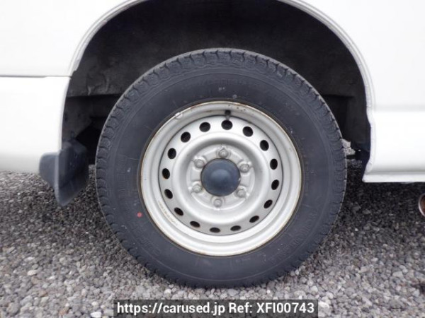 Used 2005 AT toyota granvia VCH38S Image[27]