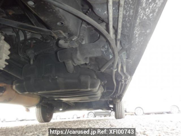 Used 2005 AT toyota granvia VCH38S Image[32]