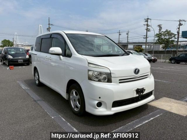 Used 2010 AT toyota voxy ZRR70G Image[0]