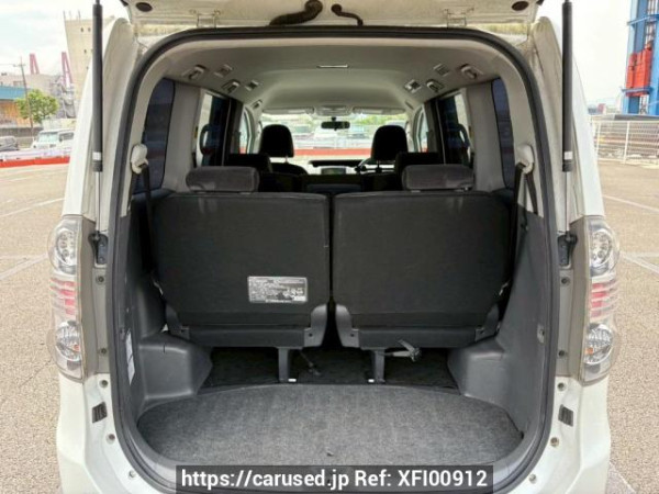 Used 2010 AT toyota voxy ZRR70G Image[8]