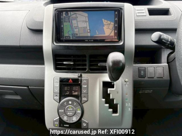 Used 2010 AT toyota voxy ZRR70G Image[24]