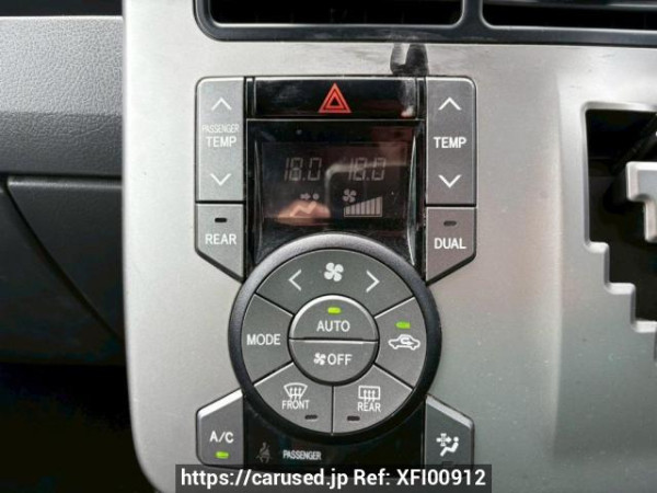 Used 2010 AT toyota voxy ZRR70G Image[25]