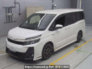 Toyota Voxy ZRR80W
