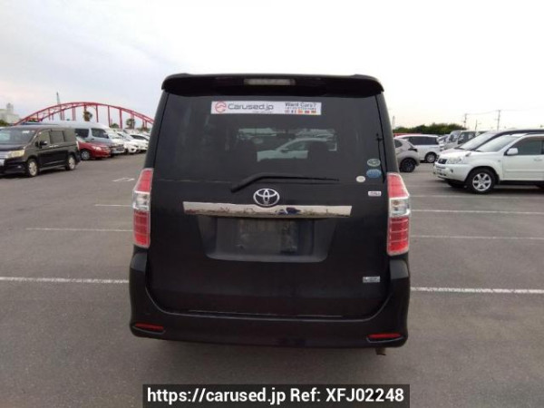 Used 2009 AT toyota noah ZRR70W Image[5]