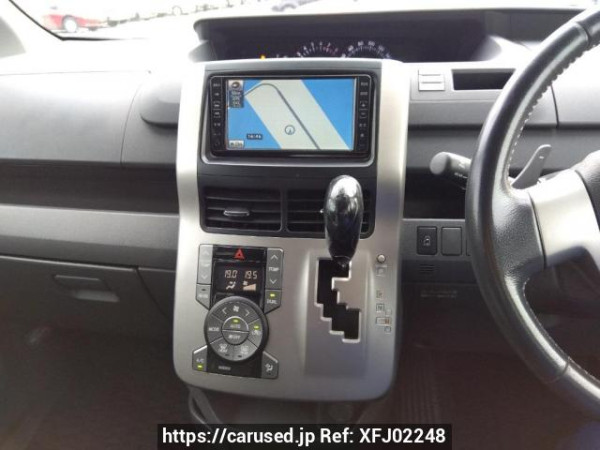 Used 2009 AT toyota noah ZRR70W Image[20]