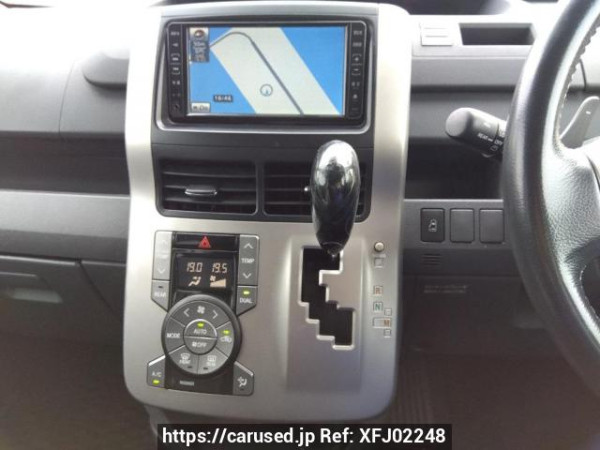 Used 2009 AT toyota noah ZRR70W Image[21]