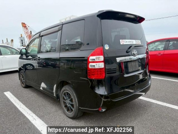 Used 2010 AT toyota noah ZRR70G Image[4]