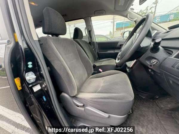 Used 2010 AT toyota noah ZRR70G Image[13]
