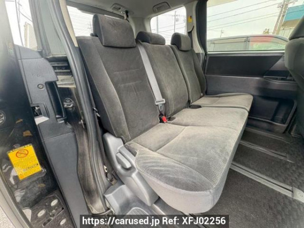 Used 2010 AT toyota noah ZRR70G Image[15]