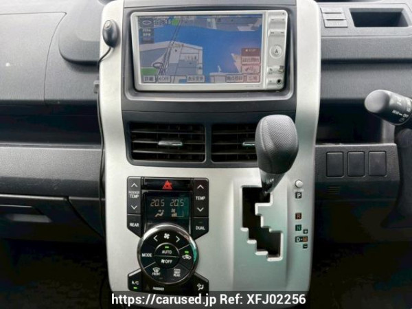 Used 2010 AT toyota noah ZRR70G Image[24]