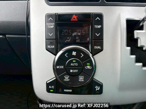 Used 2010 AT toyota noah ZRR70G Image[27]