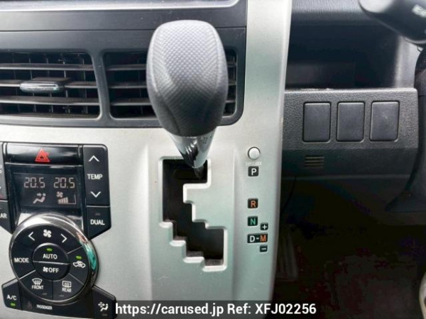 Used 2010 AT toyota noah ZRR70G Image[28]