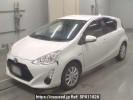 Toyota Aqua NHP10