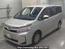 Toyota Voxy ZRR80Gカイ