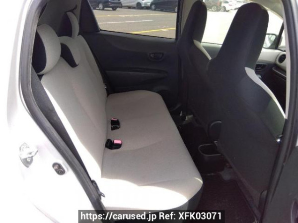Used 2013 AT toyota vitz KSP130 Image[14]