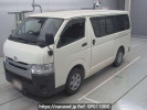 Toyota Hiace Van TRH200V