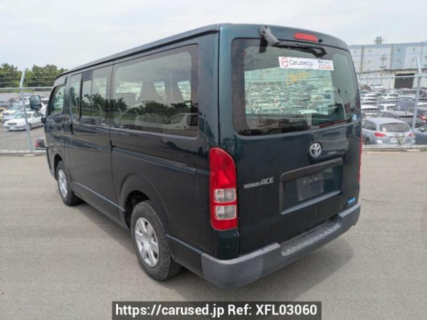 Used 2009 MT toyota regiusace-van TRH200V Image[4]