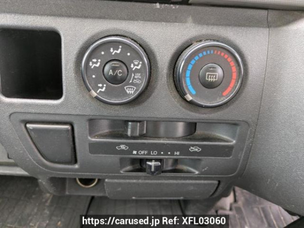 Used 2009 MT toyota regiusace-van TRH200V Image[19]