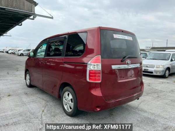 Used 2008 AT toyota noah ZRR70G Image[4]