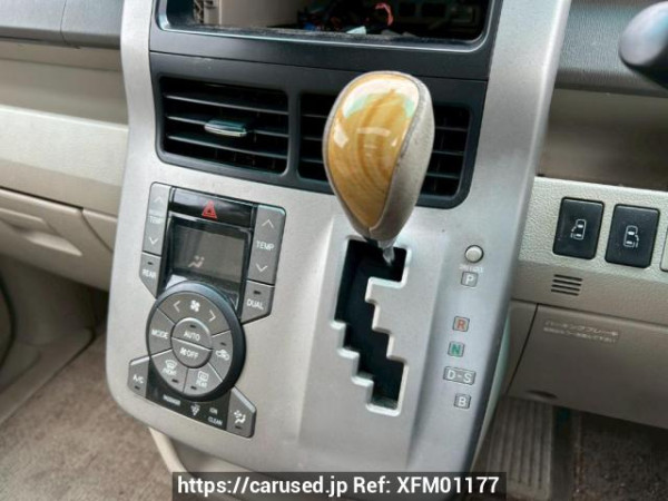 Used 2008 AT toyota noah ZRR70G Image[25]