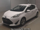Toyota Aqua NHP10