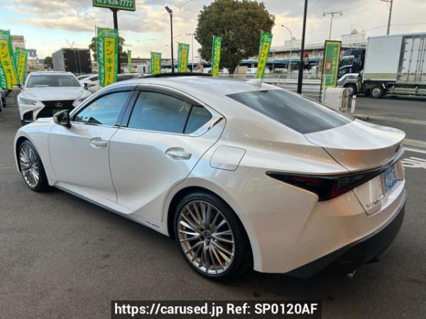 Used 2022 AT lexus is AVE30 Image[1]