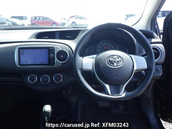 Used 2014 AT toyota vitz KSP130 Image[32]