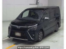 Toyota Voxy ZRR80W