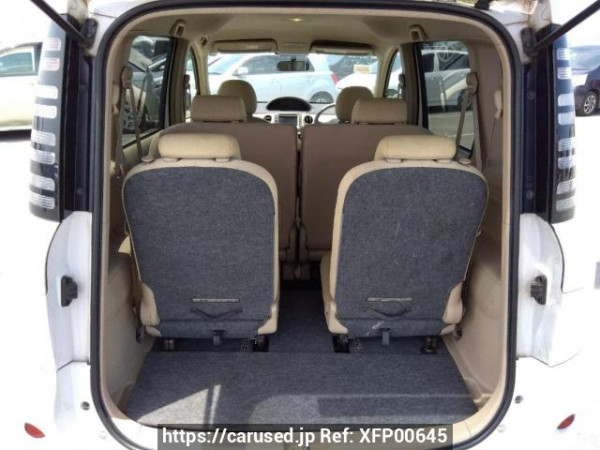 Used 2004 AT toyota sienta NCP81G Image[8]