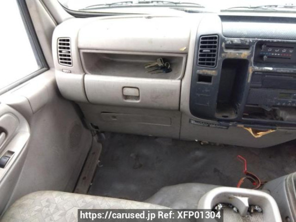 Used 2010 MT toyota dyna-truck XZU304 Image[15]