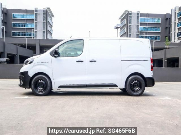 Used 2022 AT toyota toyota-others null Image[7]