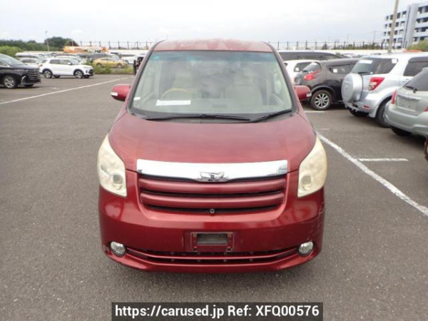 Used 2007 AT toyota noah ZRR70G Image[1]