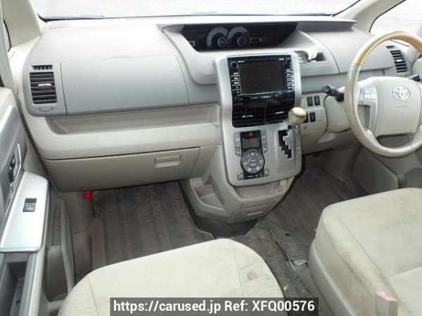Used 2007 AT toyota noah ZRR70G Image[14]