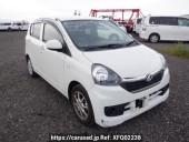 Daihatsu Mira es
