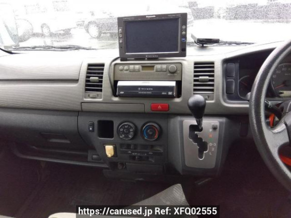 Used 2005 AT toyota hiace-van TRH200V Image[19]