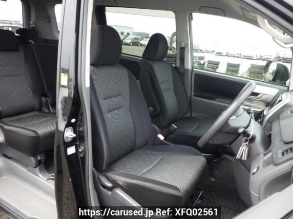 Used 2008 AT toyota noah ZRR70W Image[19]