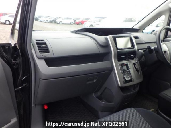 Used 2008 AT toyota noah ZRR70W Image[27]