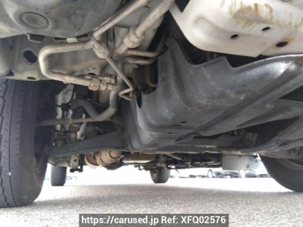Used 2005 AT toyota regiusace-van TRH200K Image[30]