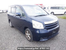 Toyota Noah ZRR70G