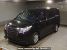 Toyota Noah ZWR80G