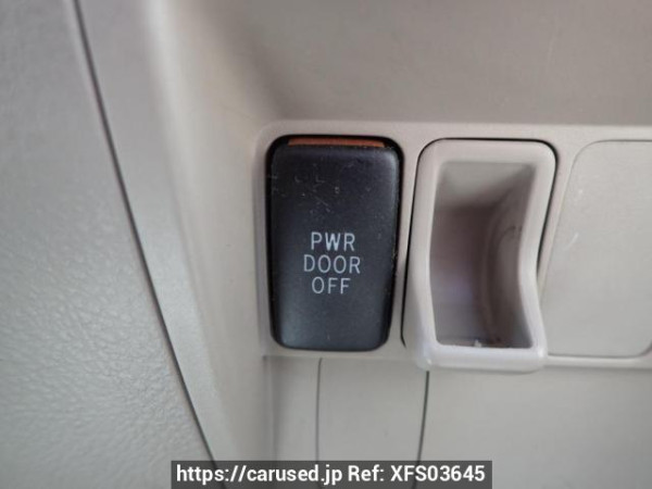 Used 2005 AT toyota raum NCZ20 Image[15]