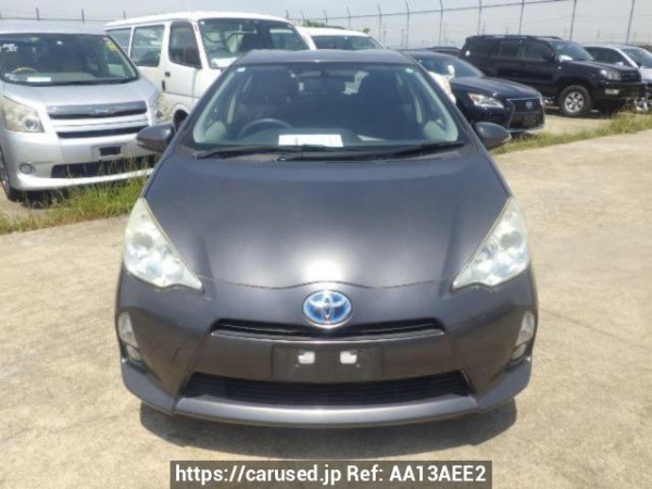 Used 2012 AT toyota aqua NHP10 Image[1]