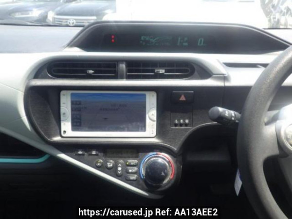 Used 2012 AT toyota aqua NHP10 Image[20]